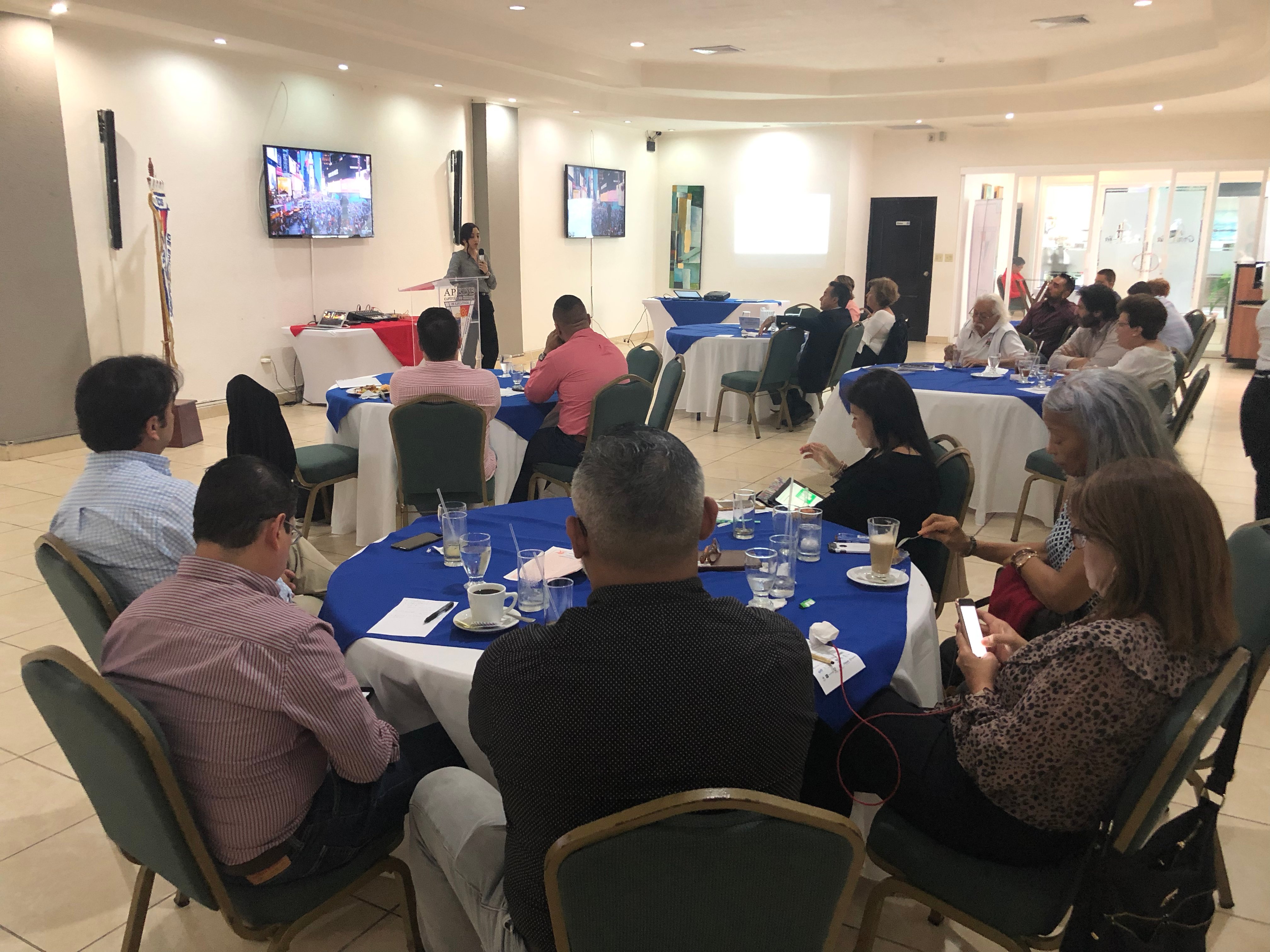 Charla Negocios Digitales: Retos y Oportunidades en Chiriquí